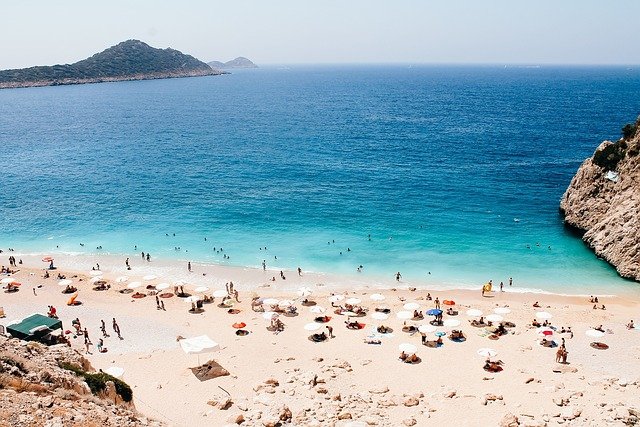 How to get from Izmir to Kusadasi? How to get from Izmir to Kusadasi?