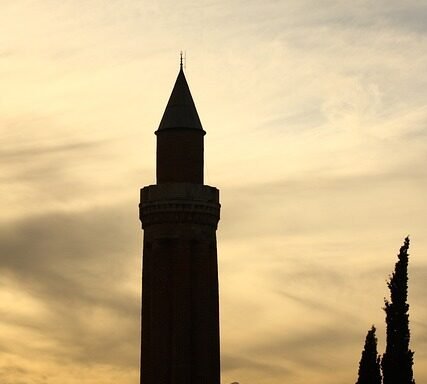 Transportation Guide: Getting Around Antalya with Ease